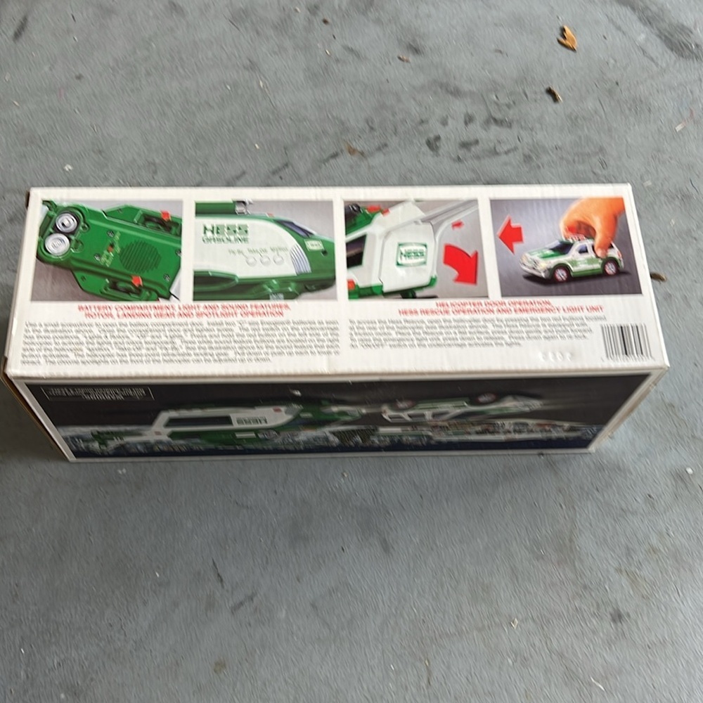 Hess Helicopter and Rescue Toy Set - Green and White - Picture 4 of 5